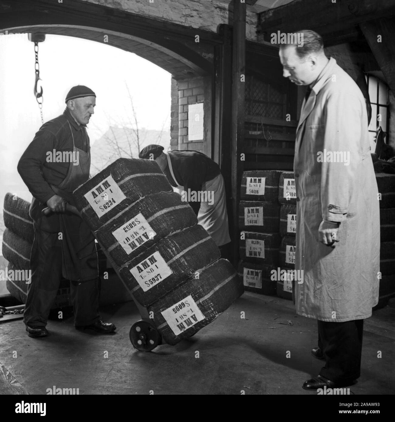 Jobs delivery Black and White Stock Photos & Images