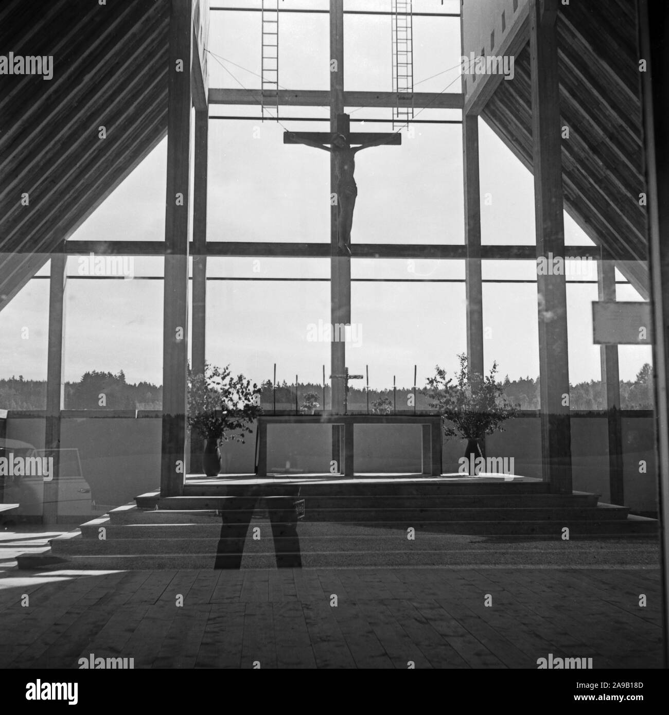 Recently built highway church of St. Mary at highway A8 near Augsburg, Germany 1950s. Stock Photo