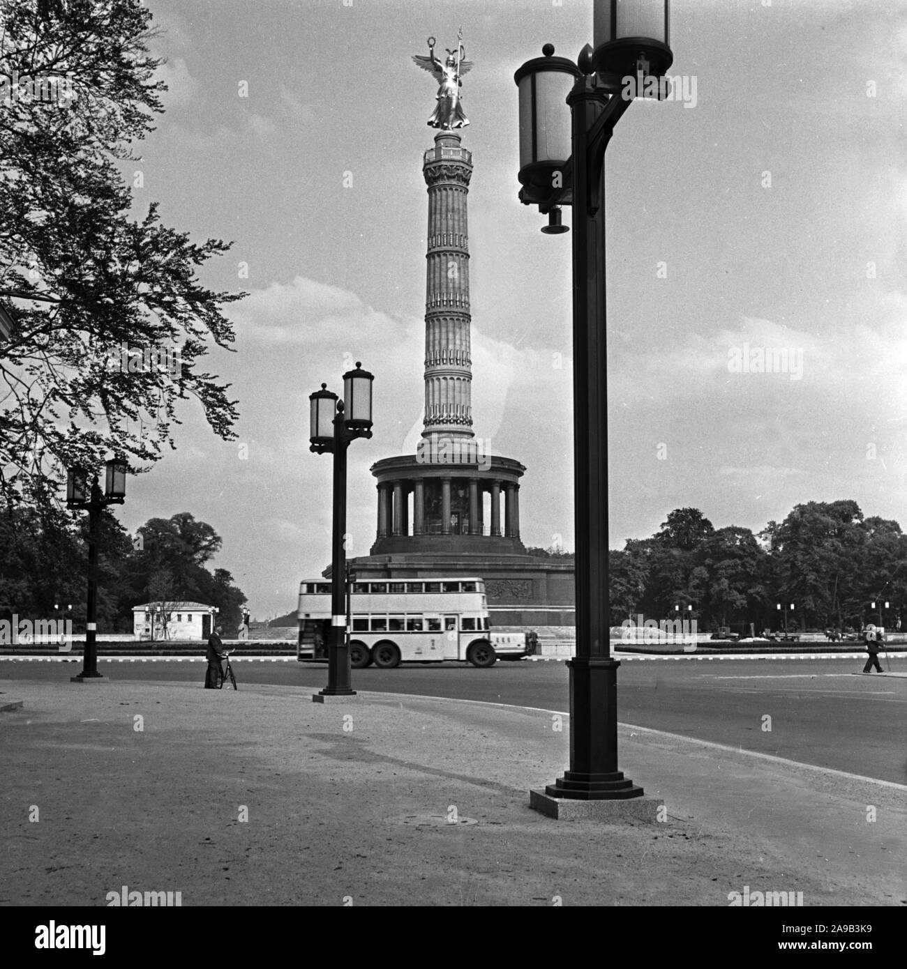 Taking a walk through the capital of the III. Reich, Berlin, here the Victory Column, 1940s. Stock Photo