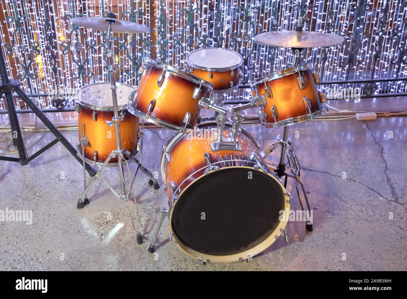 Empty drum set at a bar and restaurant after the close Stock Photo Alamy