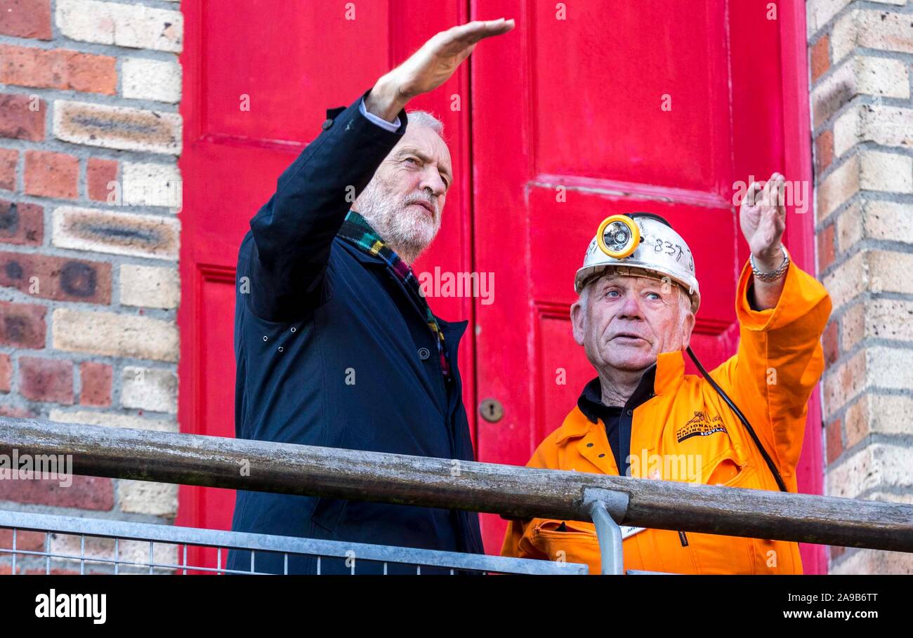 Newtongrange, United Kingdom. 14 November, 2019 Pictured: Jeremy Corbyn with ex-miner John Kane at National Mining Museum in Newtongrange. Labour leader, Jeremy Corbyn continues his visit to Scotland as part of his UK Election campaign. Credit: Rich Dyson/Alamy Live News Stock Photo