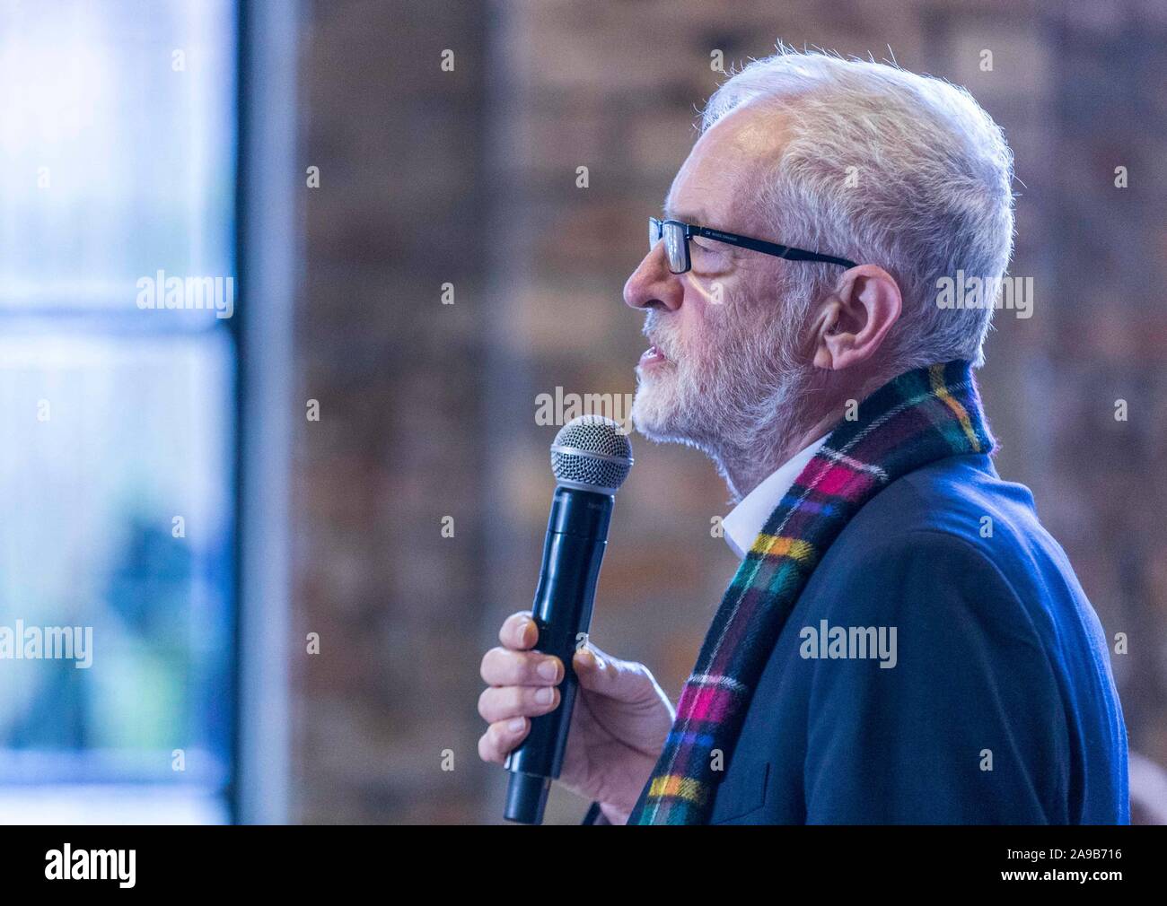 Newtongrange, United Kingdom. 14 November, 2019 Pictured: Jeremy Corbyn at National Mining Museum in Newtongrange. Labour leader, Jeremy Corbyn continues his visit to Scotland as part of his UK Election campaign. Credit: Rich Dyson/Alamy Live News Stock Photo