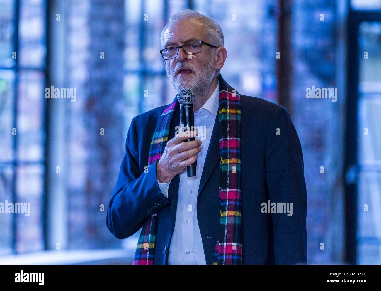 Newtongrange, United Kingdom. 14 November, 2019 Pictured: Jeremy Corbyn at National Mining Museum in Newtongrange. Labour leader, Jeremy Corbyn continues his visit to Scotland as part of his UK Election campaign. Credit: Rich Dyson/Alamy Live News Stock Photo