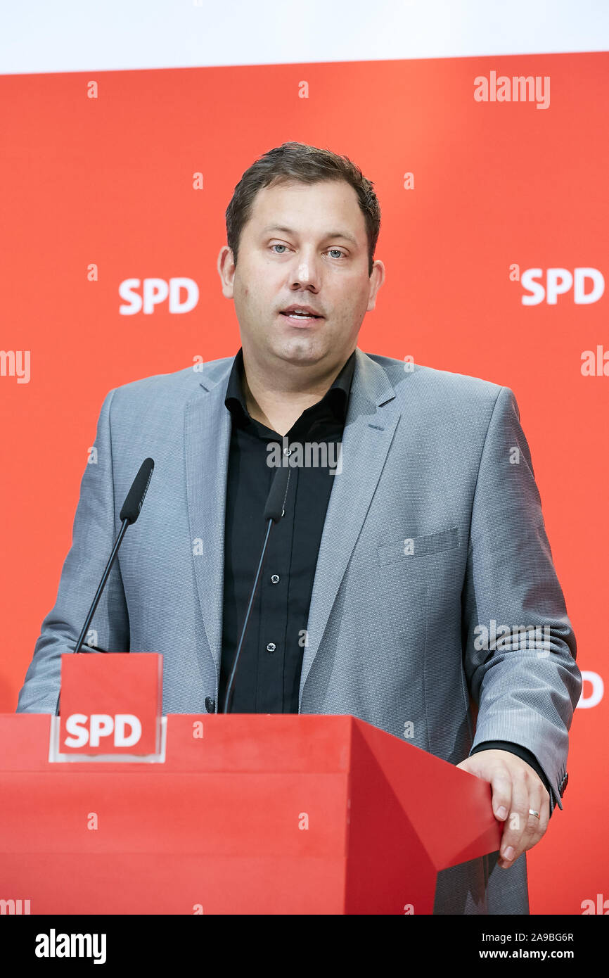 14.10.2019, Berlin, Berlin, Germany - Lars Klingbeil, Secretary General of the SPD at a press conference in the Willy Brandt House. 00R191014D078CAROE Stock Photo