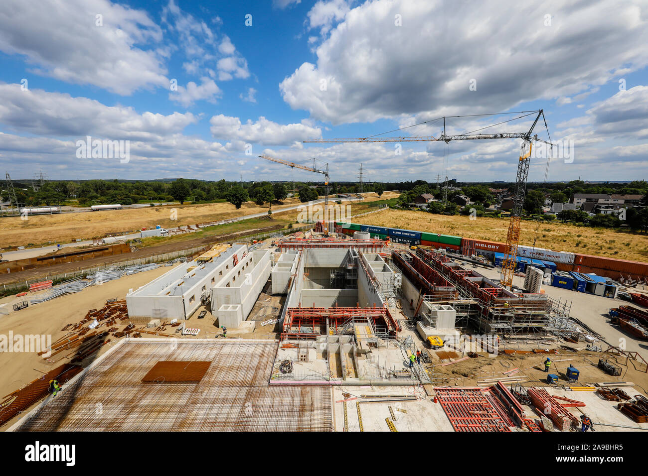 09.07.2019, Oberhausen, North Rhine-Westphalia, Germany - Emscher conversion, new construction of the Emscher sewer AKE, here the new construction of Stock Photo
