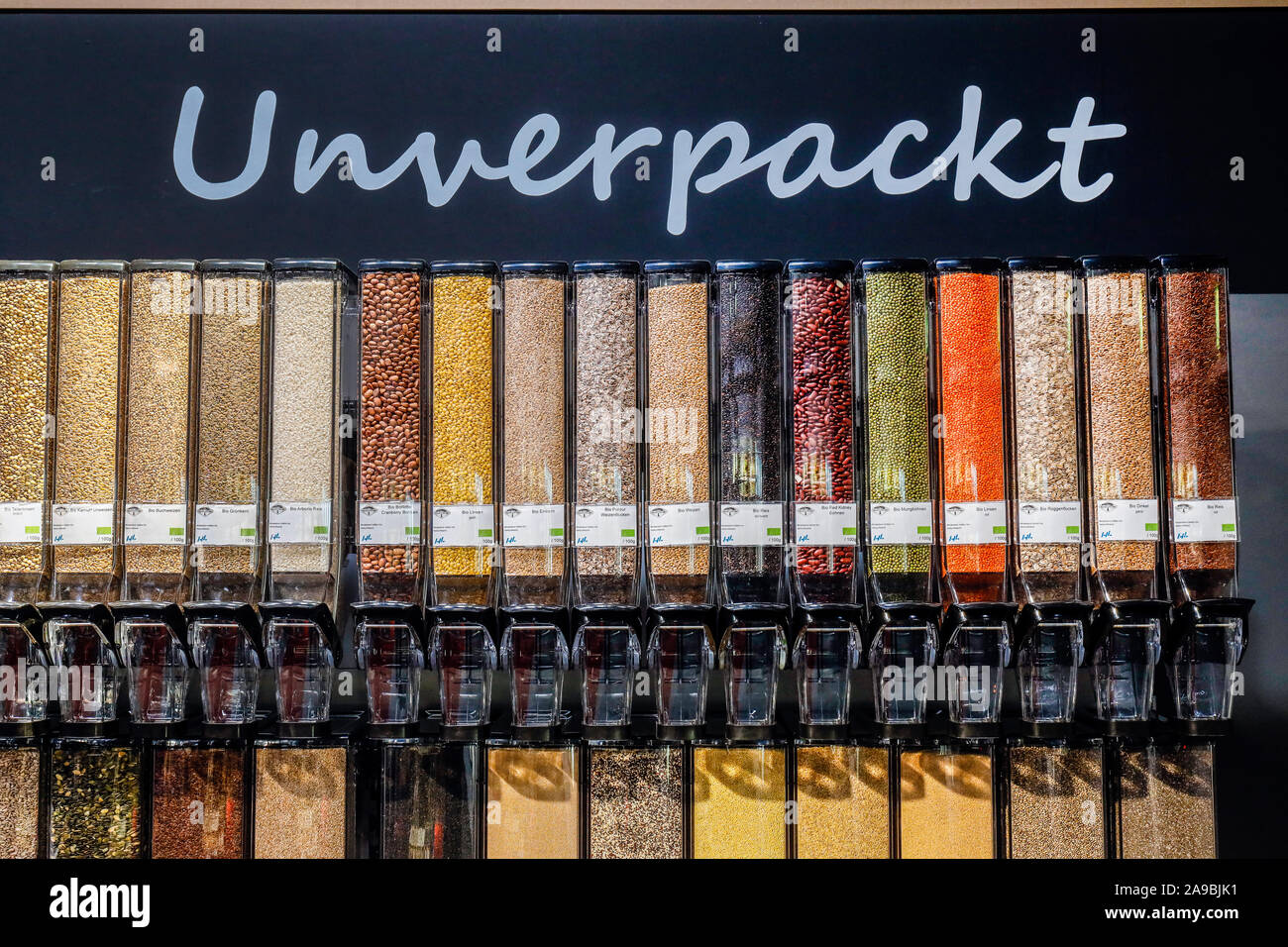 09.10.2019, Cologne, North Rhine-Westphalia, Germany - Unwrapped food at the Unverpackt stand at the Organic Market at the ANUGA Food Fair. 00X191009D Stock Photo