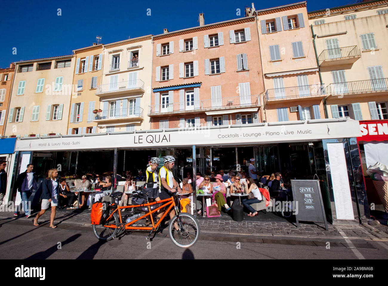 St tropez bar hi-res stock photography and images - Alamy