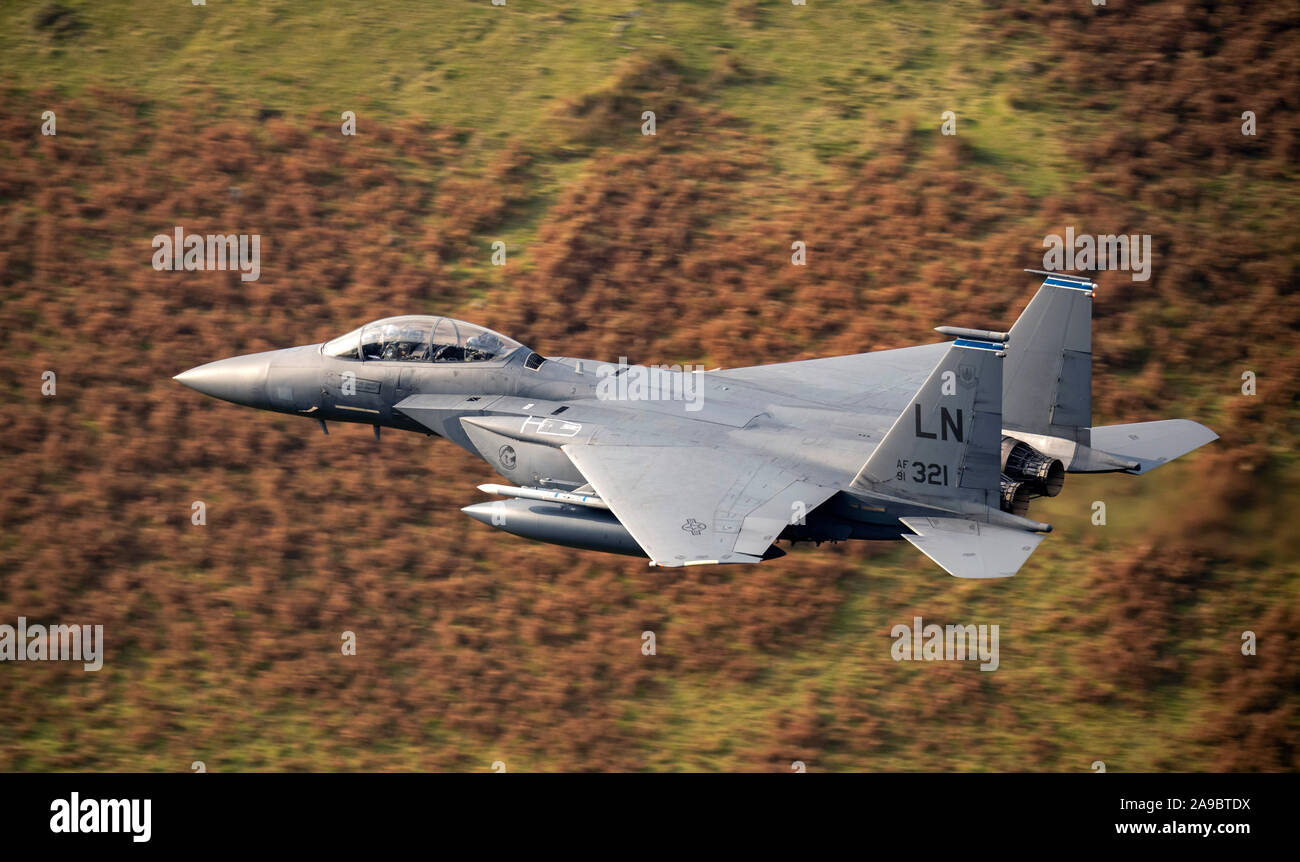 F-15E Strike Eagles 'Raider Flight', from the 48th Fighter Wing at RAF Lakenheath, low level  flying in the Mach Loop, LFA7, Snowdonia, Wales, UK. Stock Photo
