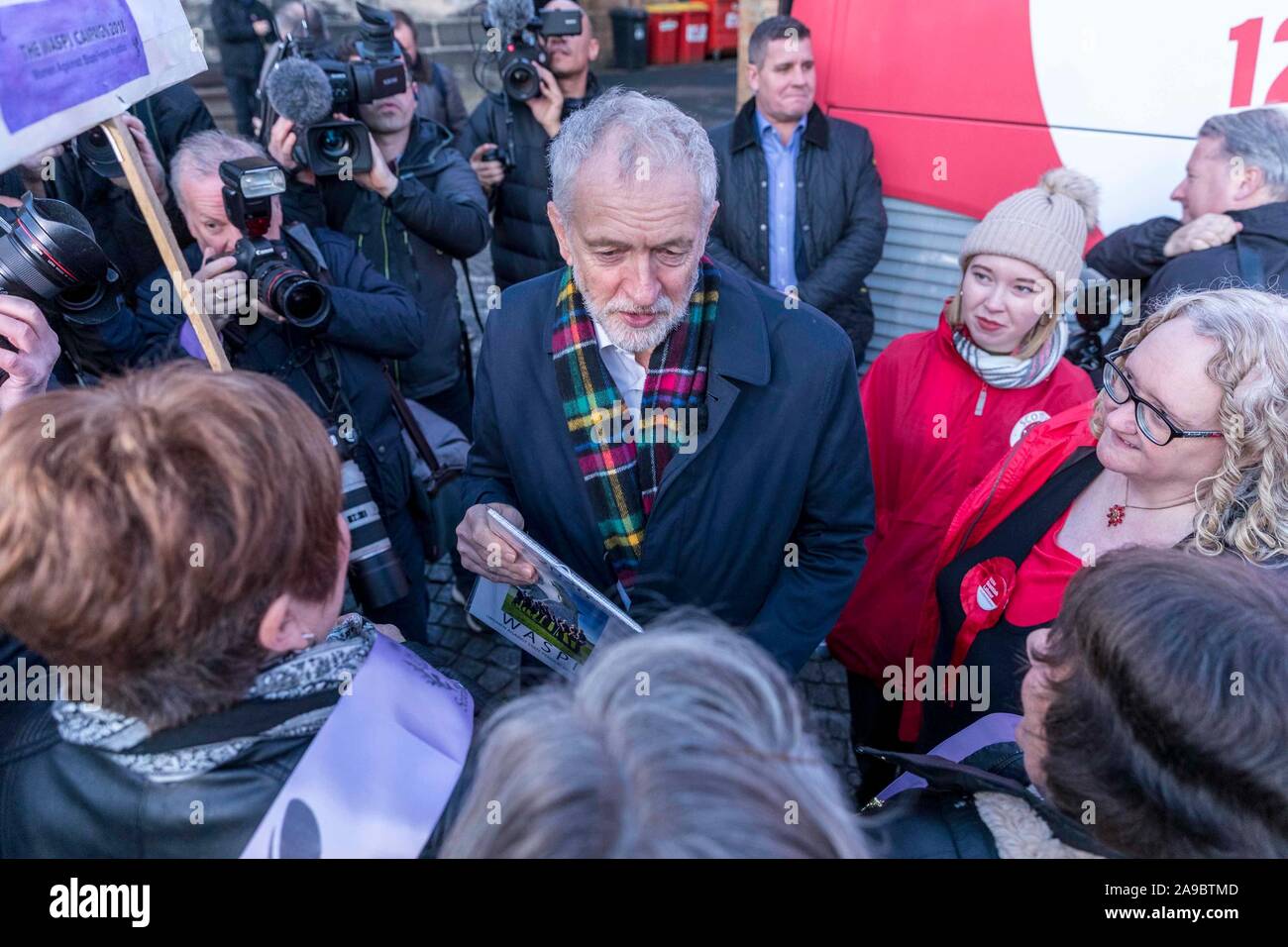 Linlithgow, United Kingdom. 14 November, 2019 Pictured: Jeremy Corbyn at Linlithgow Cross in Linlithgow. Labour leader, Jeremy Corbyn continues his visit to Scotland as part of his UK Election campaign. Credit: Rich Dyson/Alamy Live News Stock Photo