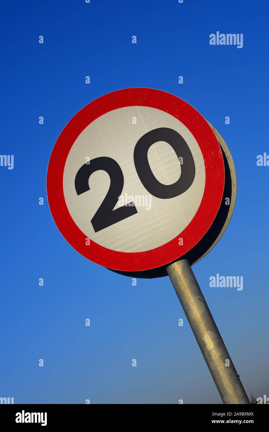 Uk traffic sign 20mph speed hires stock photography and images Alamy