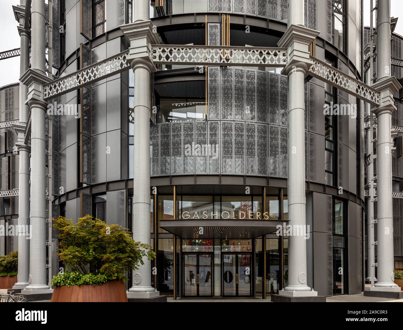 Exterior view of entrance to Gasholders, King's Cross. Apartments and penthouses built inside the listed framework of former gasholders. London, UK Stock Photo