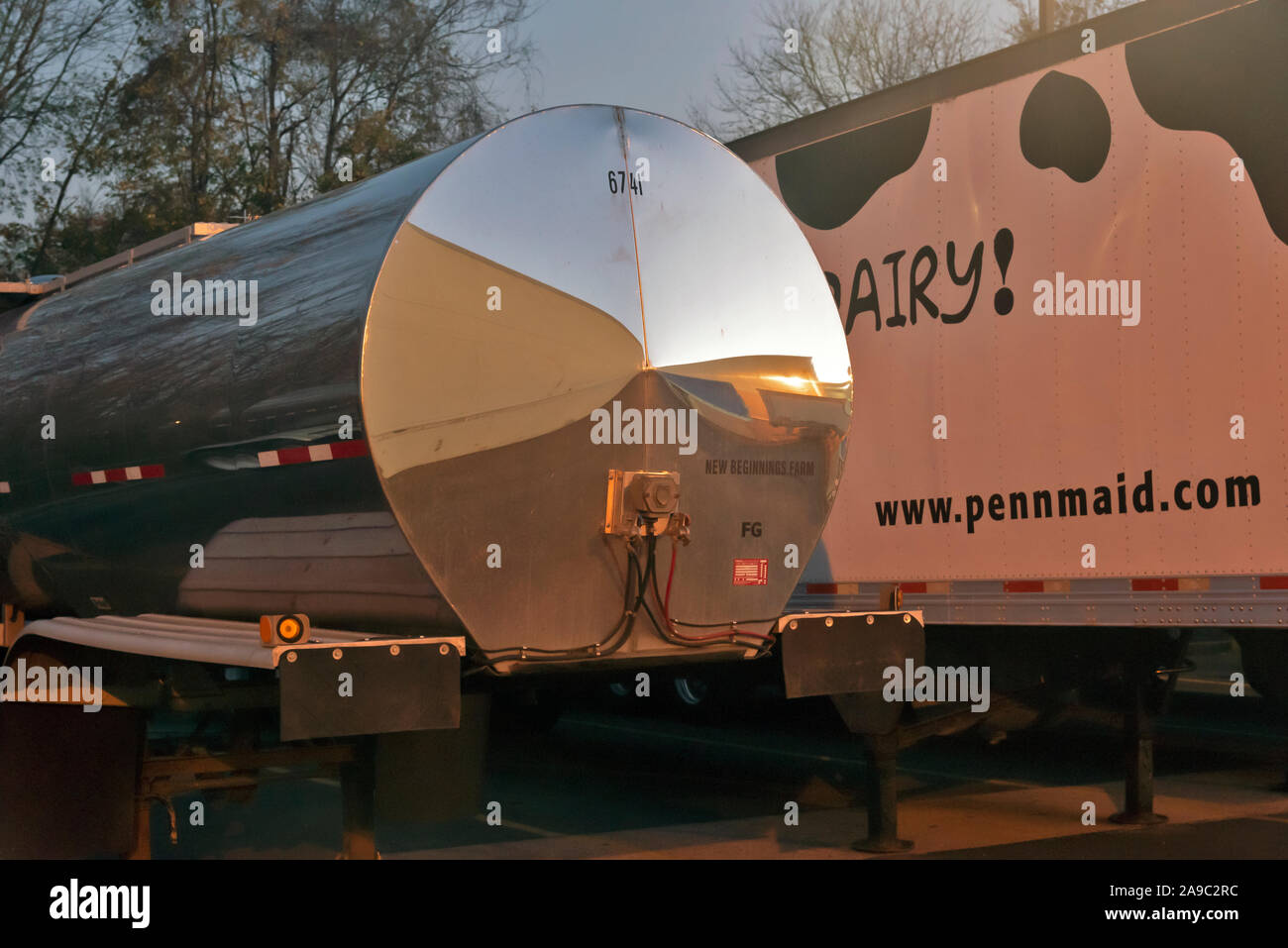 The evening shift of the Hood Dairy, Philadelphia, Pennsylvania, USA