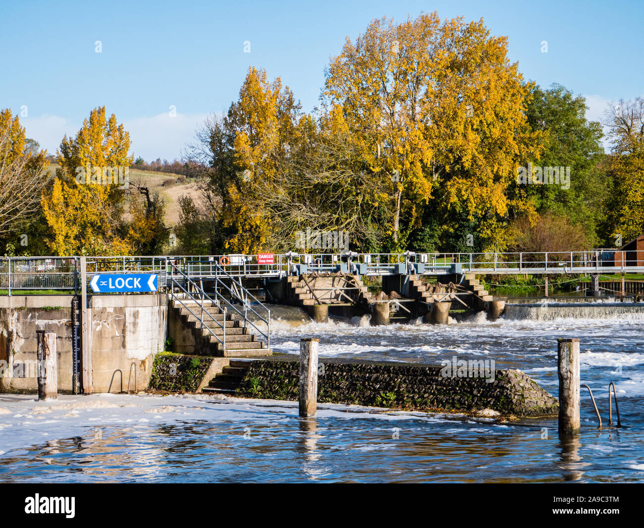 Purley on thames berkshire hires stock photography and images Alamy