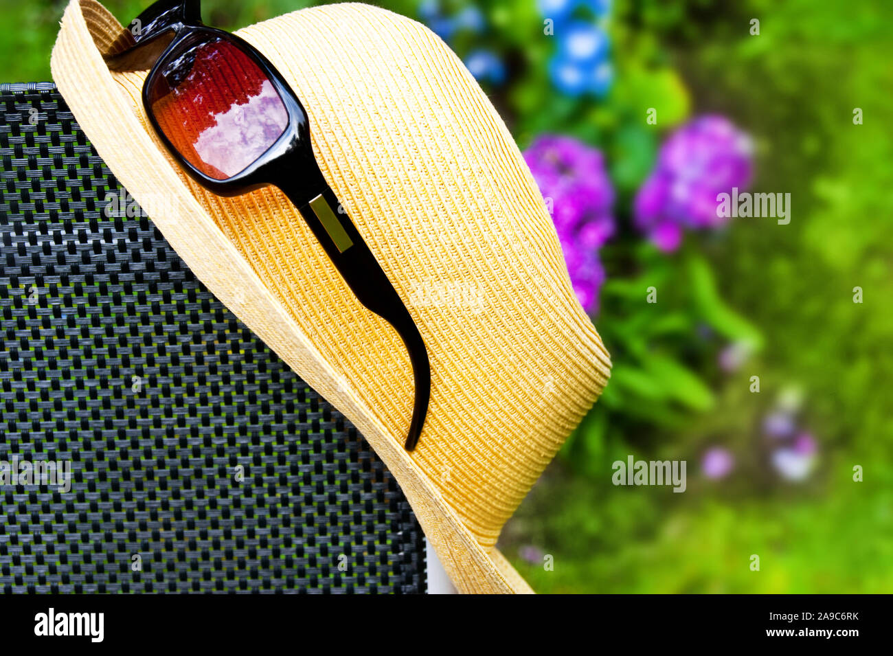 Symbol for relaxation hi-res stock photography and images - Alamy