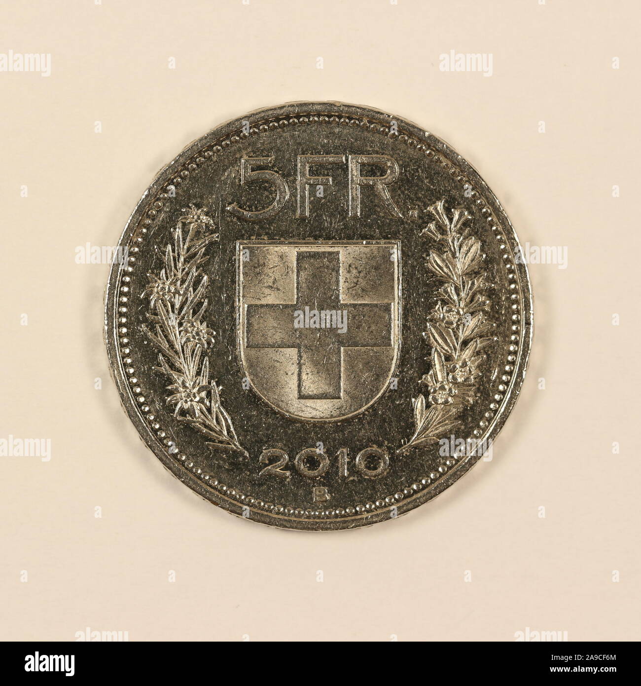 Vorderseite einer Schweizerischen 5 Franken Münze Stock Photo