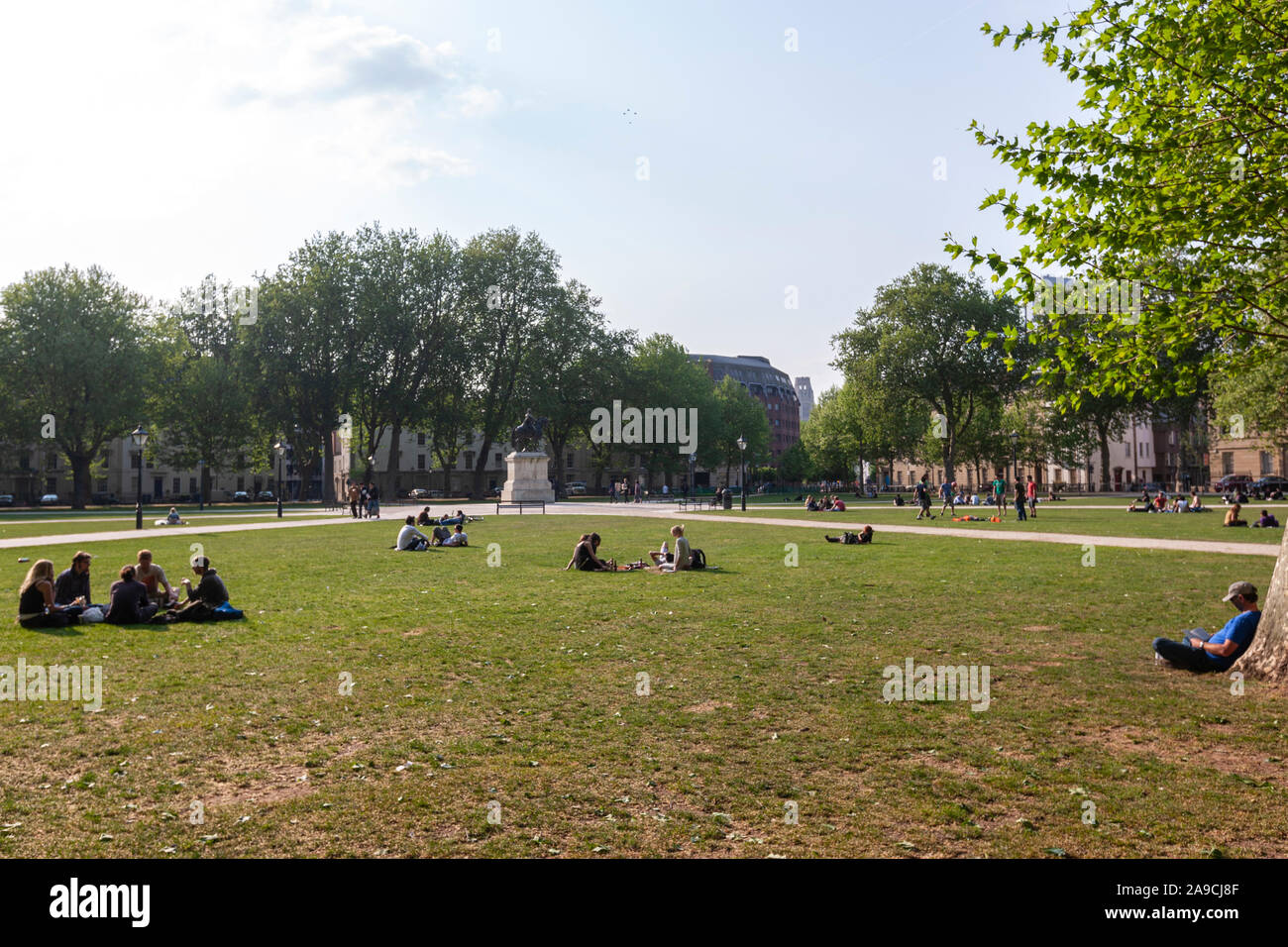 Queen Square, Lawned square with wide paths and an equestrian King