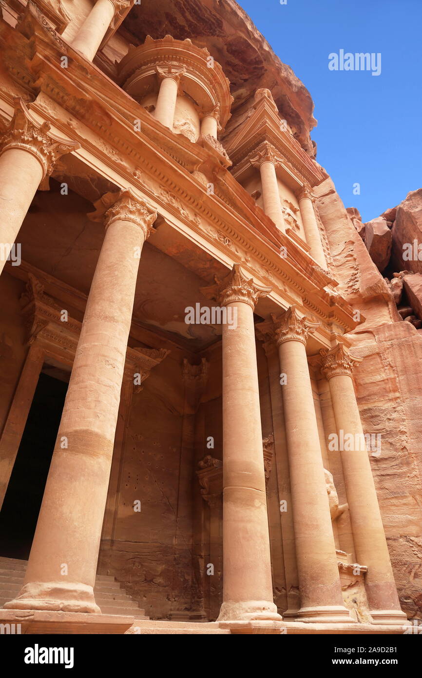 Al Khazneh (The Treasury), Petra, Wadi Musa, Ma'an Governorate, Jordan, Middle East Stock Photo