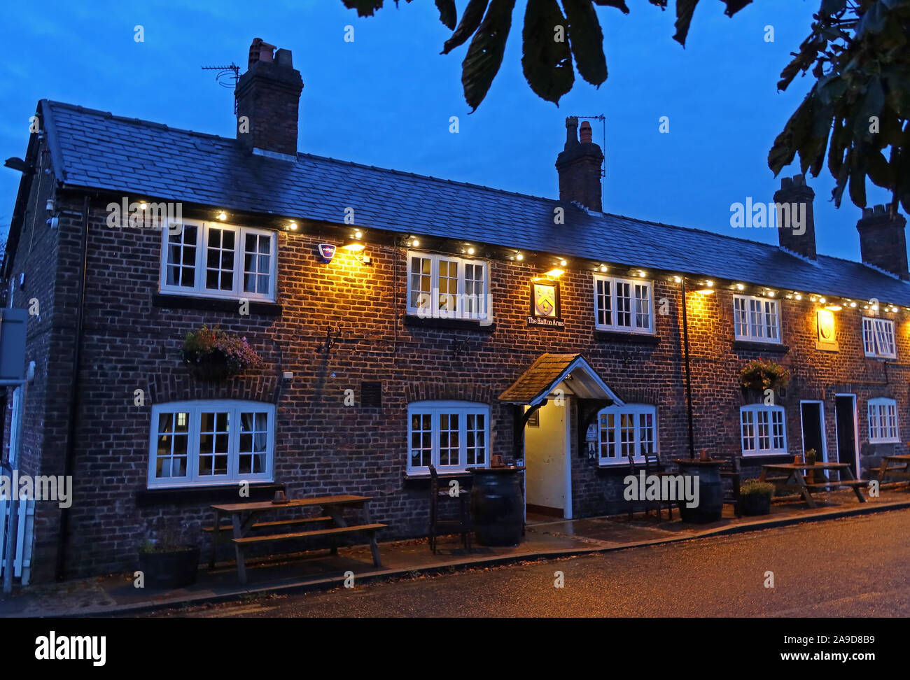 The Hatton Arms at dusk, Hatton Ln, Hatton, Warrington, Cheshire, North West England, UK, WA4 4DB Stock Photo