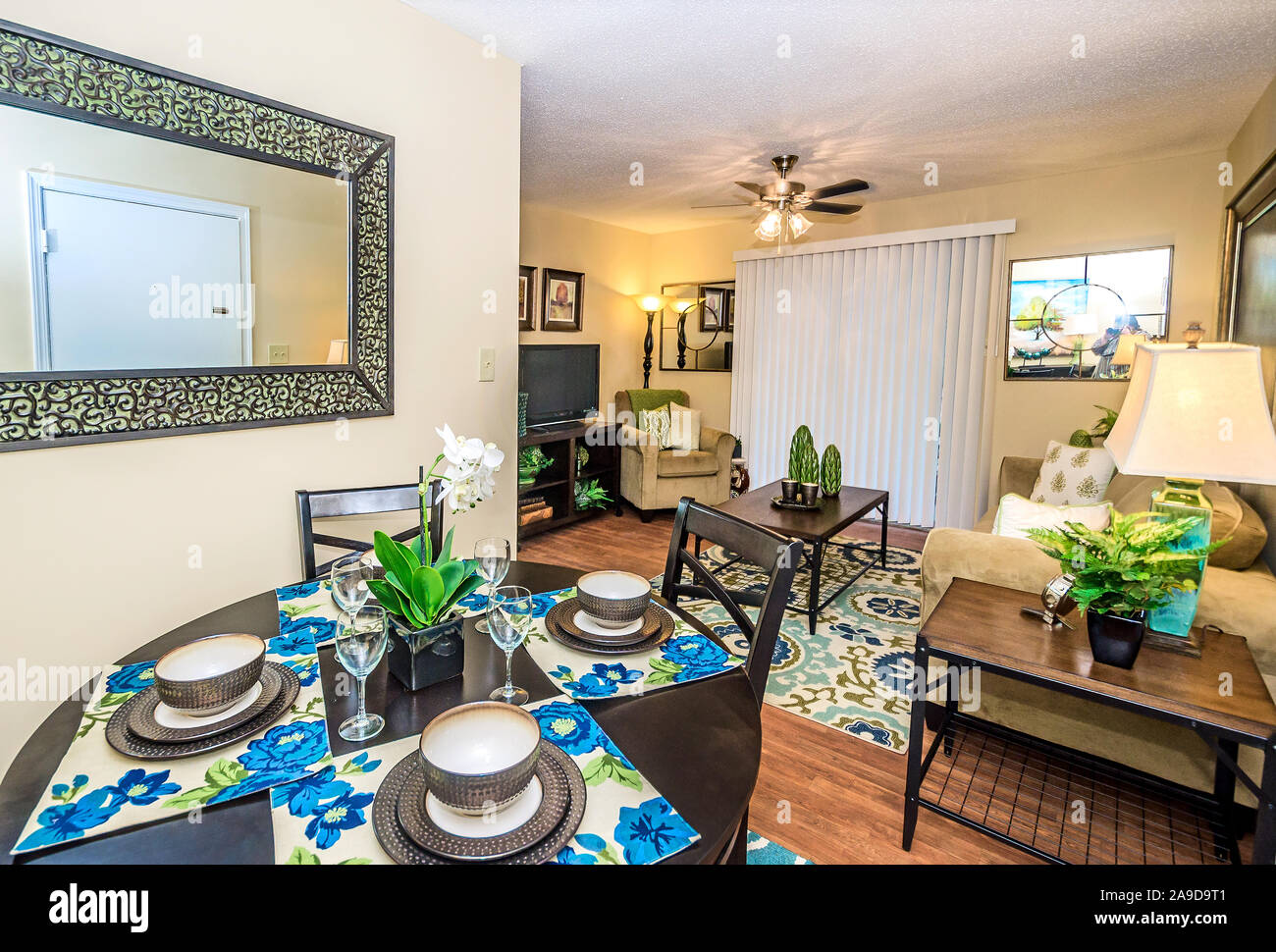 Living room dining room combo hires stock photography and images Alamy