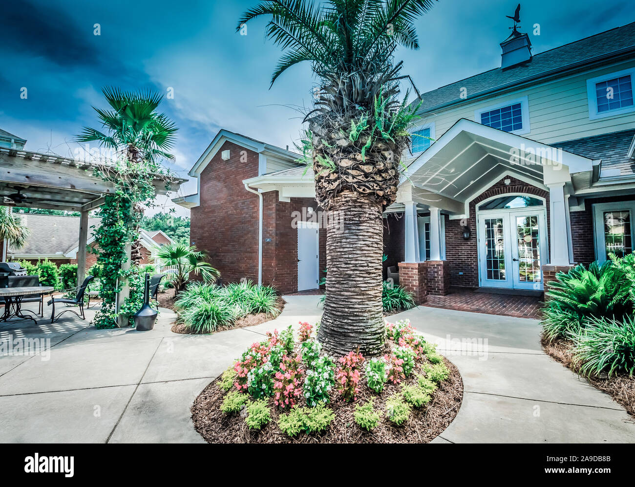 The back entrance to the clubhouse and leasing office is pictured at