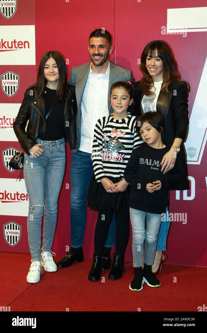 Vissel Kobe's David Villa (2L) poses with his family after a press  conference in Kobe, Hyogo, Japan on November 13, 2019. The Spanish striker  announced his retirement from football at the end
