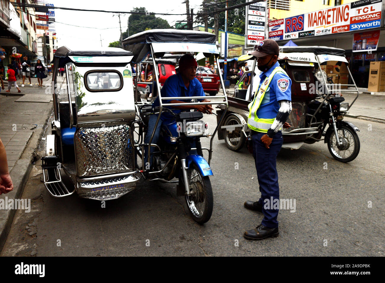Tricycle driver hires stock photography and images Alamy
