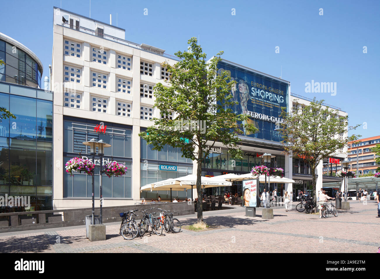 Shopping mall saarbrücken saarland germany hi-res stock photography and  images - Alamy