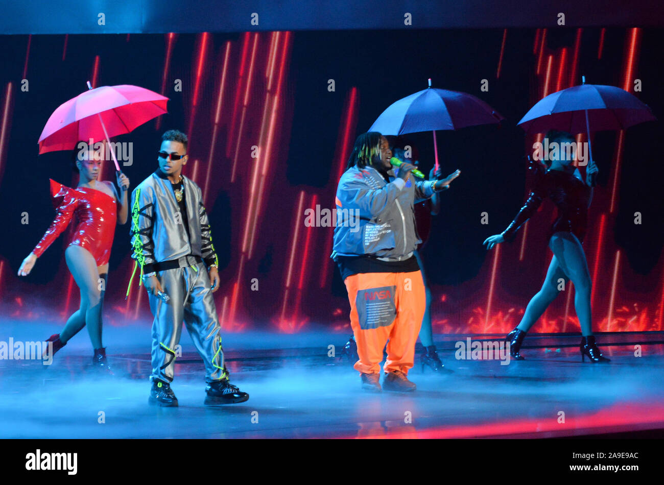 Las Vegas, United States. 14th Nov, 2019. (L-R) Ozuna and Sech perform a medley of 'Otro Trago & Si te Vas' during the 20th annual Latin Grammy Awards honoring Columbian singer Juanes at the MGM Grand Convention Center in Las Vegas, Nevada on Thursday, November 14, 2019. Photo by Jim Ruymen/UPII Credit: UPI/Alamy Live News Stock Photo