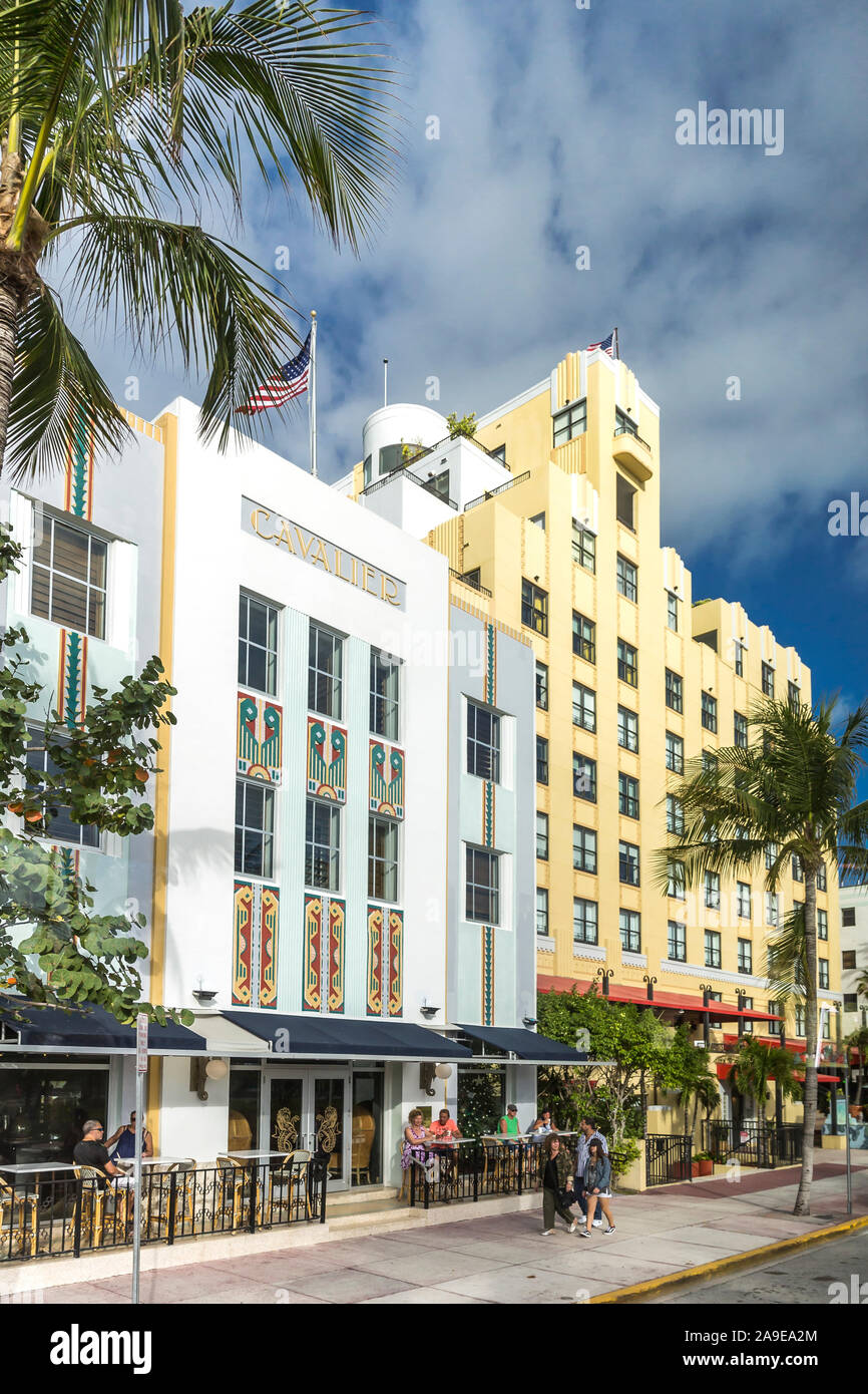 Restaurants and hotels, holiday apartments and luxury flats, Ocean