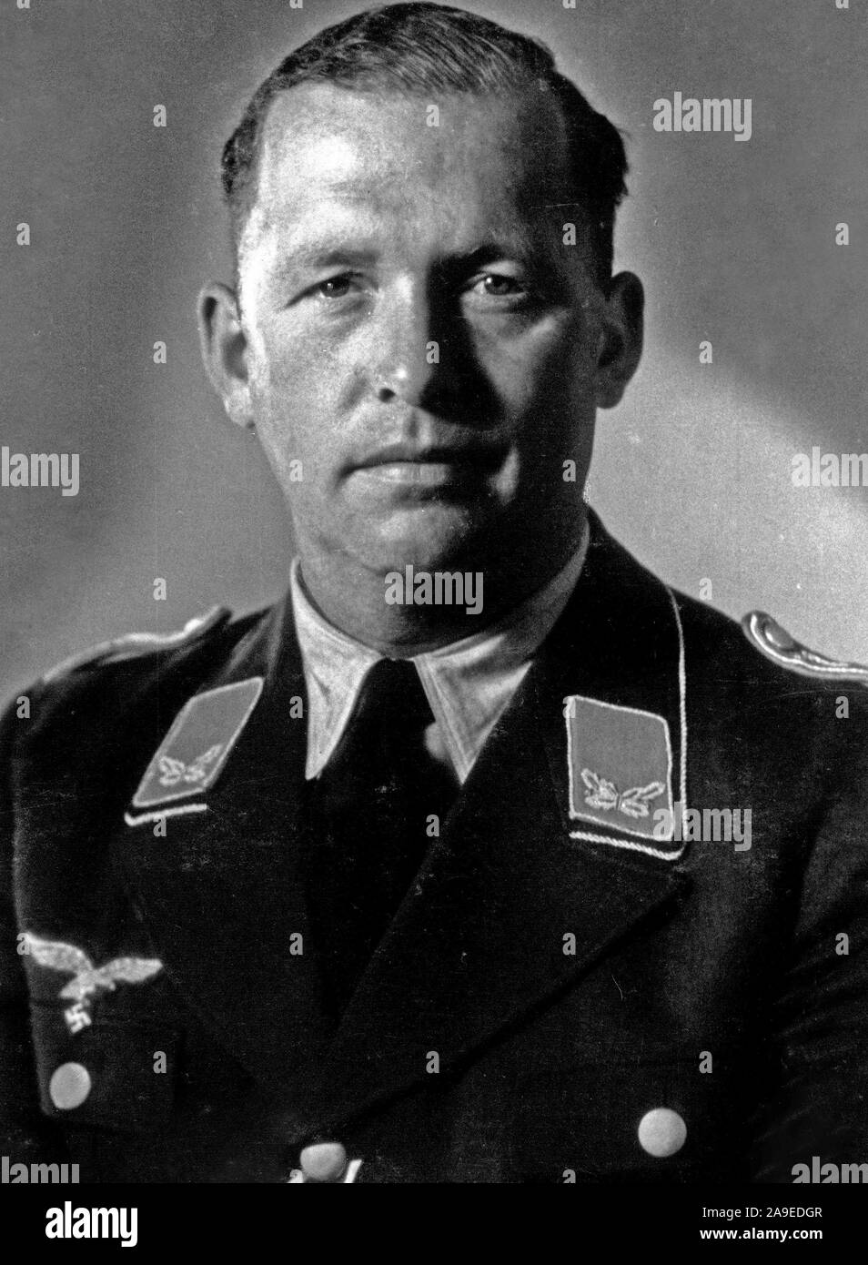 Eva Braun Collection (devet) - Portrait of Nazi officer  Fritz Otto Dreesen Stock Photo