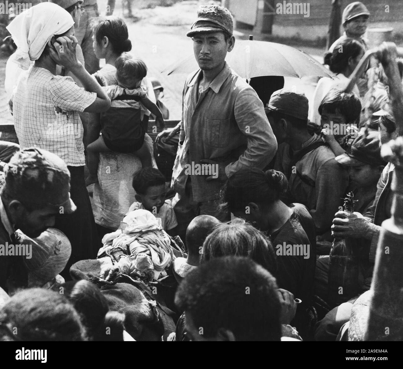 Original Japanese Prisoners of War brought in by truck from captured penisnula (South Pacific theater) Stock Photo