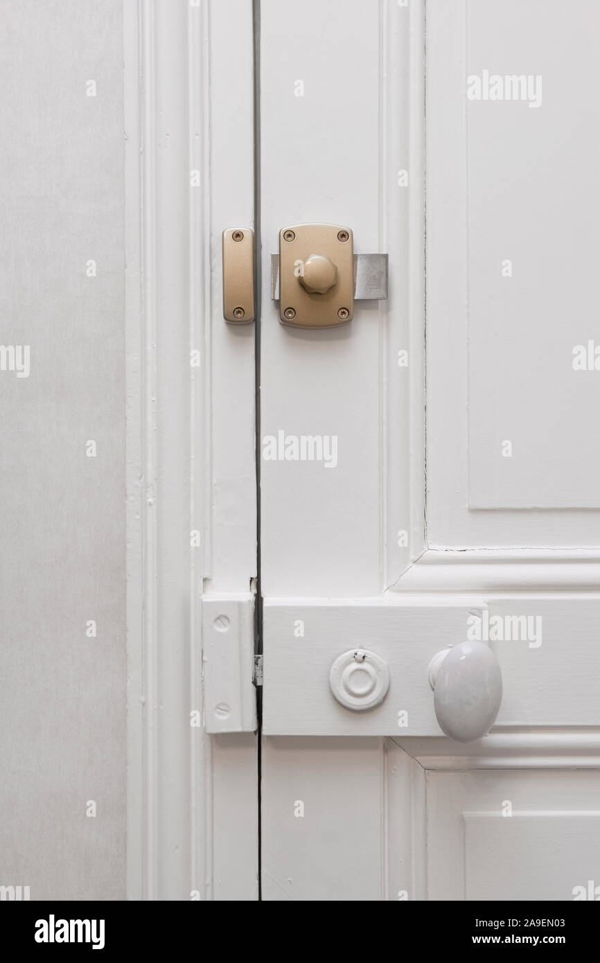 Door Closer Stock Photos Door Closer Stock Images Alamy
