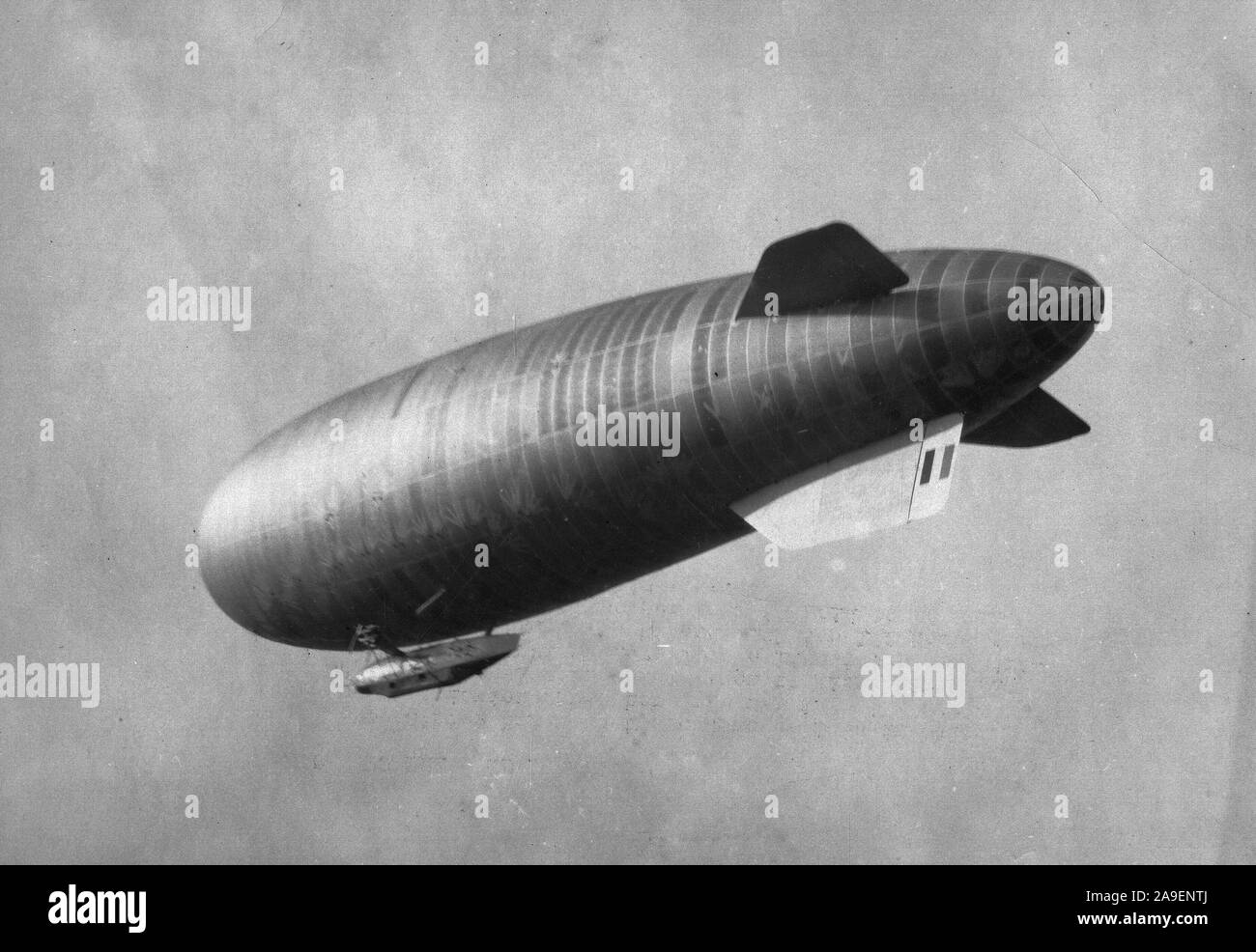 October 1918 -  American Dirigible. New type of dirigible for observation purposes, 162 ft. long equipped with two 150 H.P. motors Stock Photo