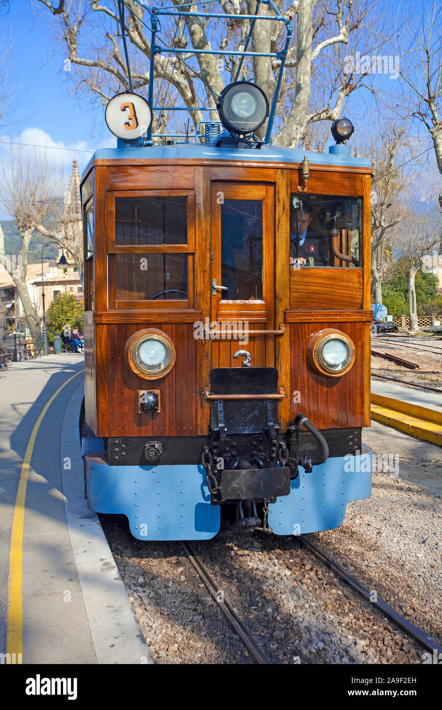 "Red Flash", a nostalgic tram at Soller, Mallorca, Balearic islands, Spain Stock Photo