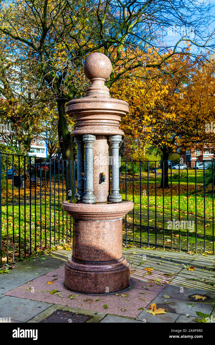 Water fountain, St Thomas's Square, Hackney, London, UK Stock Photo