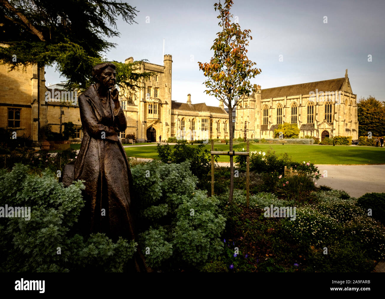 Statue of Eleanor Roosevelt at Mansfield College Oxford Stock Photo