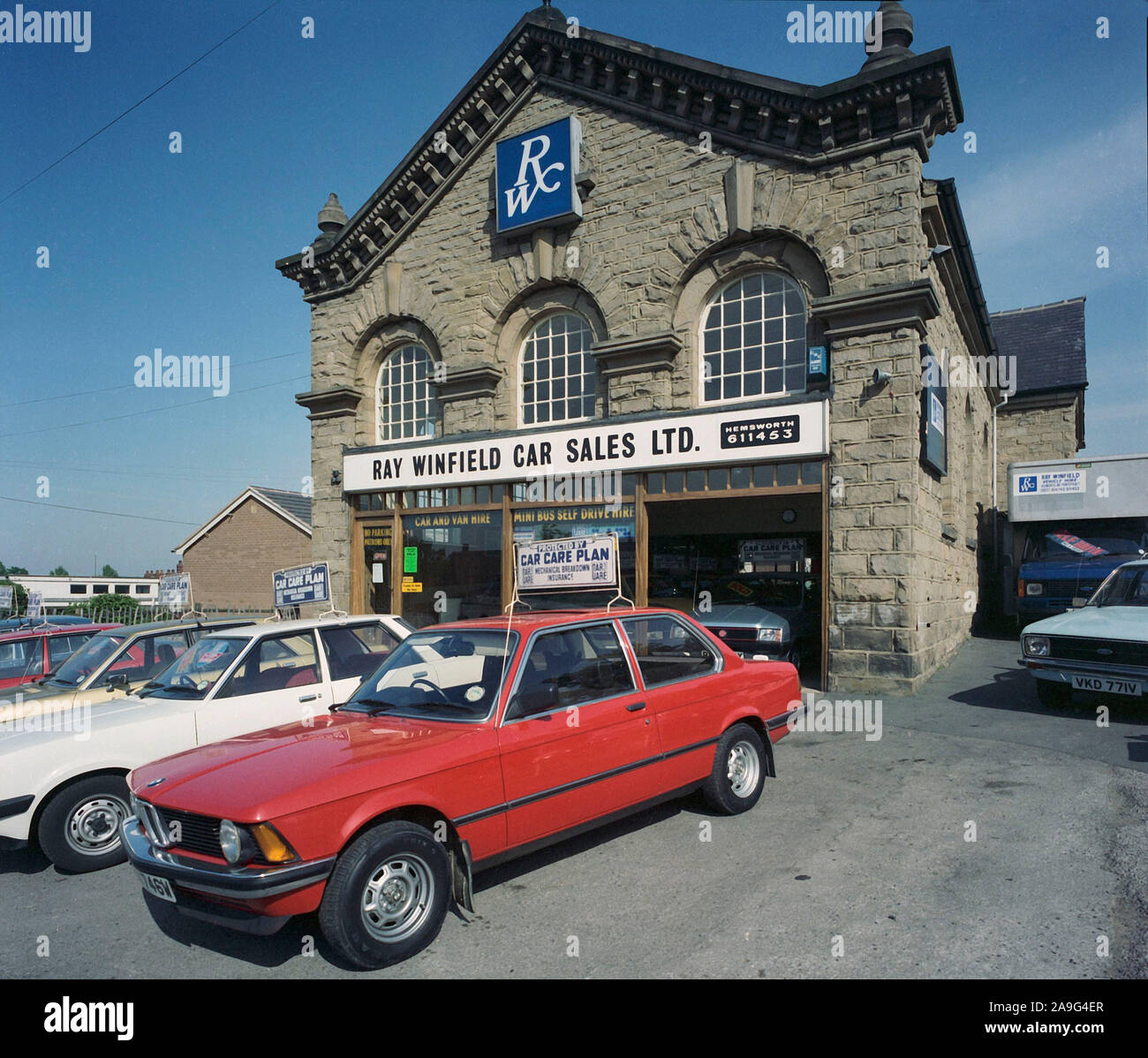 1983 Second Hand car dealer, Ackworth, West Yorkshire, Northern England, UK Stock Photo