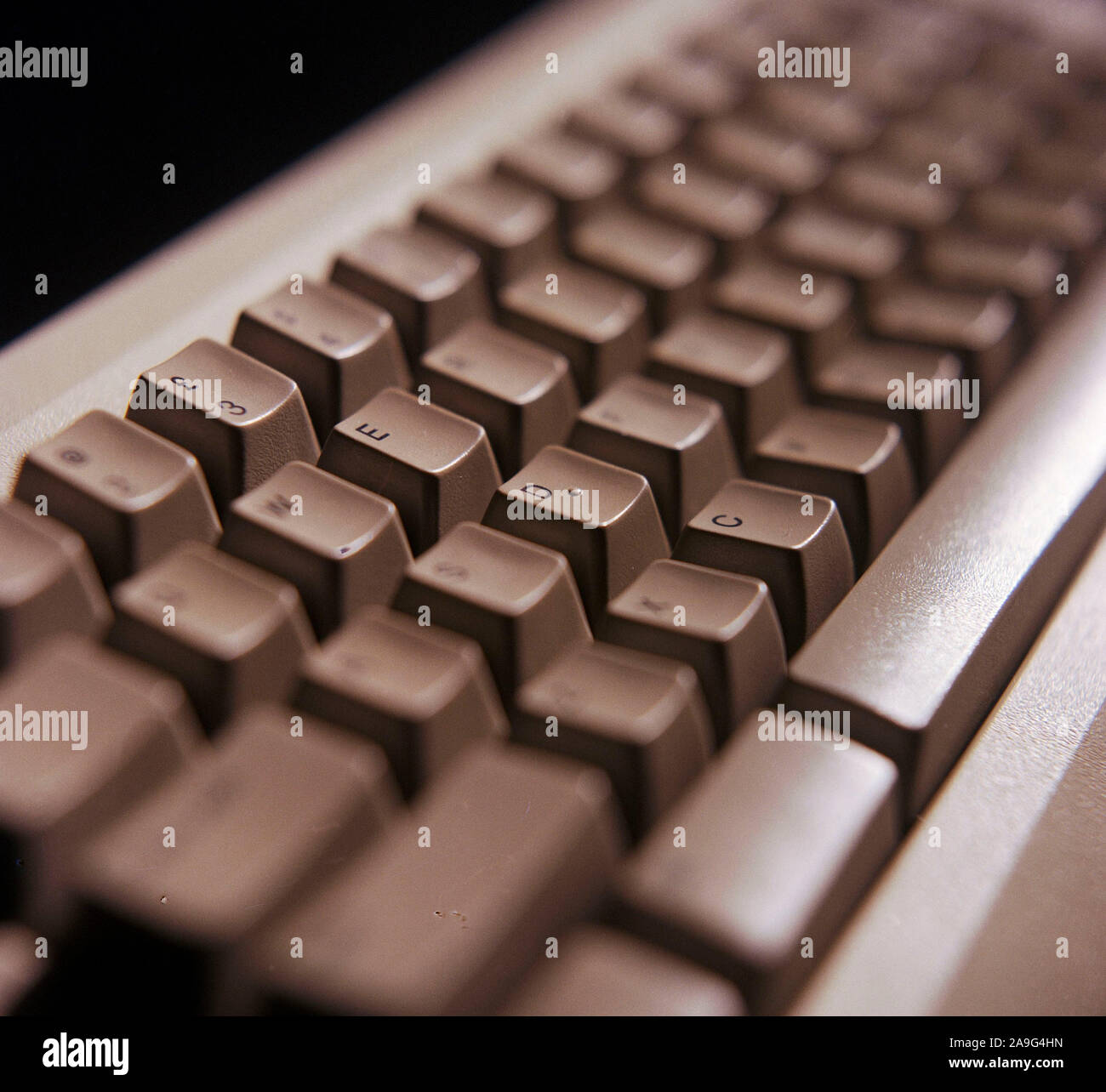 1986 Studio shots of computers with old keyboard Stock Photo Alamy
