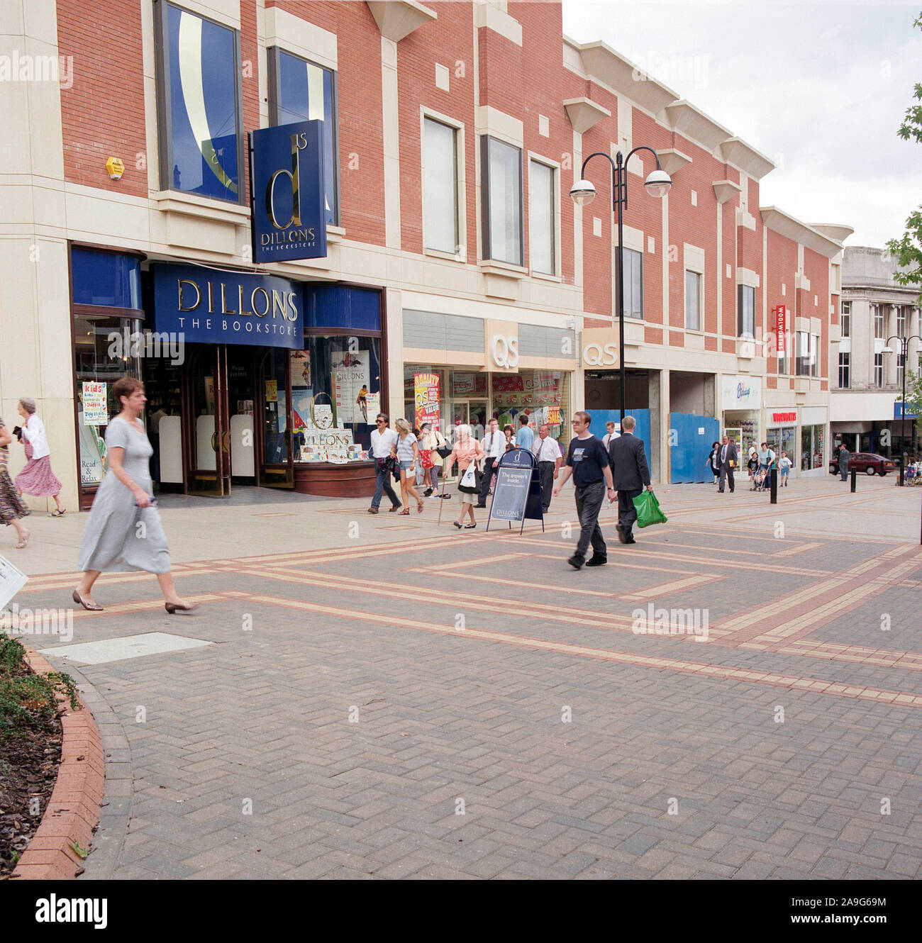 1994 Sutton Town Centre, Surrey, South east England, UK Stock Photo Alamy