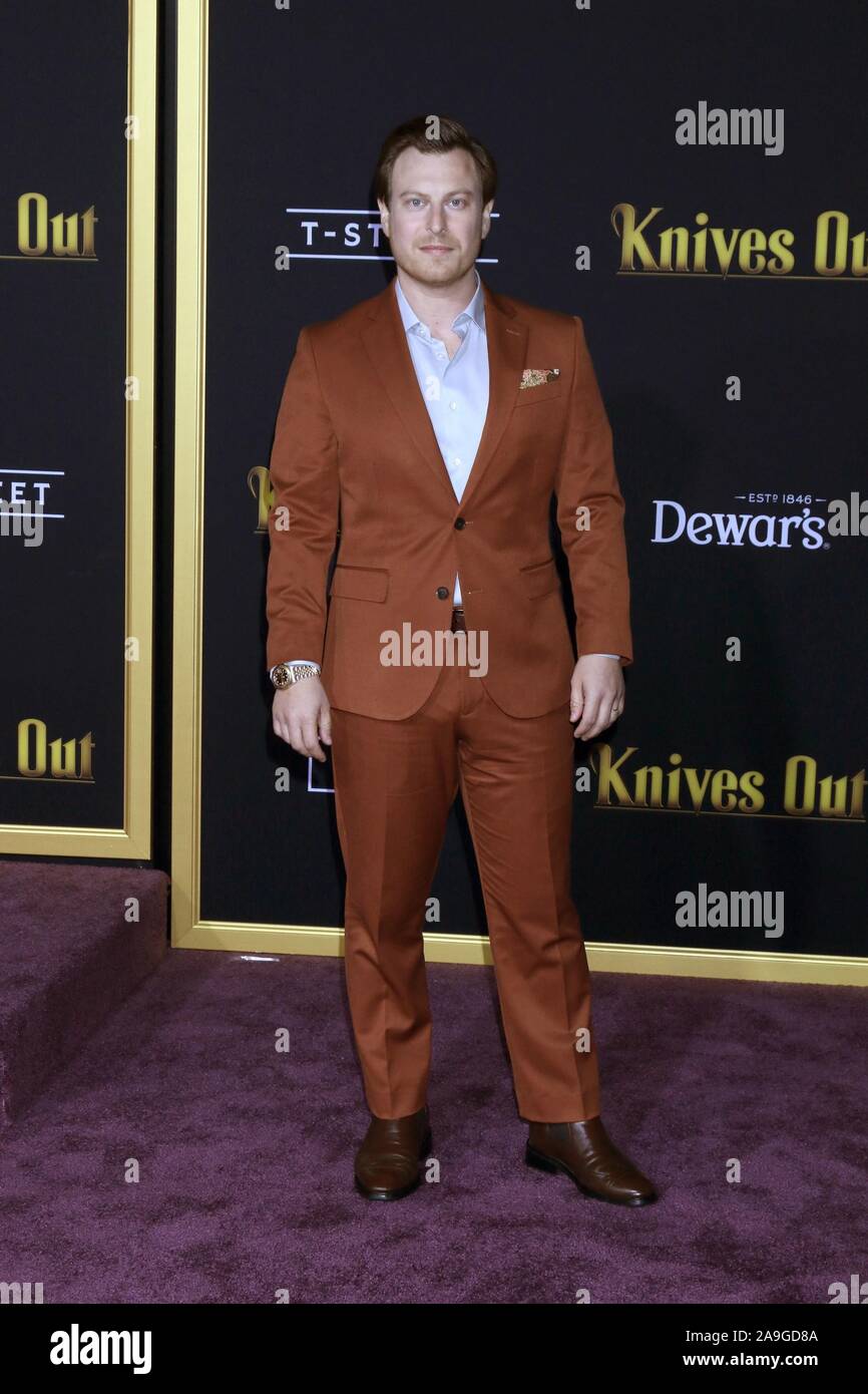 Los Angeles, CA. 14th Nov, 2019. Noah Segan at arrivals for KNIVES OUT