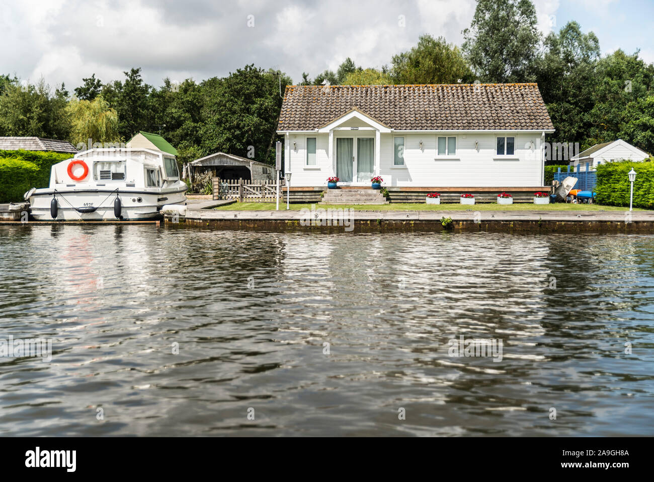 Houses in the Norfolk Broads, Norfolk, UK Stock Photo Alamy