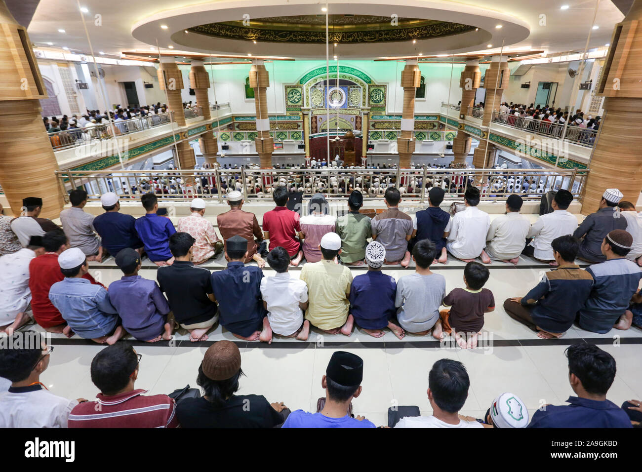 Celebration of congregational prayers at the Oman Mosque or Al Makmur Grand Mosque, Banda Aceh, Indonesia Stock Photo
