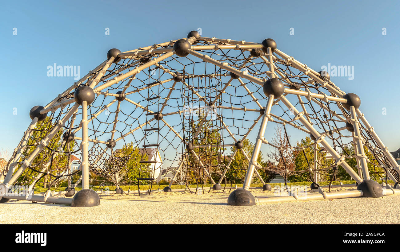 Geodesic dome jungle gym new arrivals