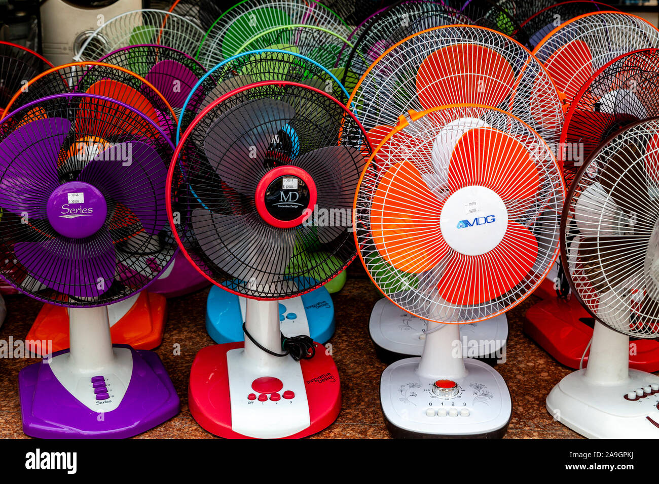 Electric fans hi-res stock photography and images - Alamy