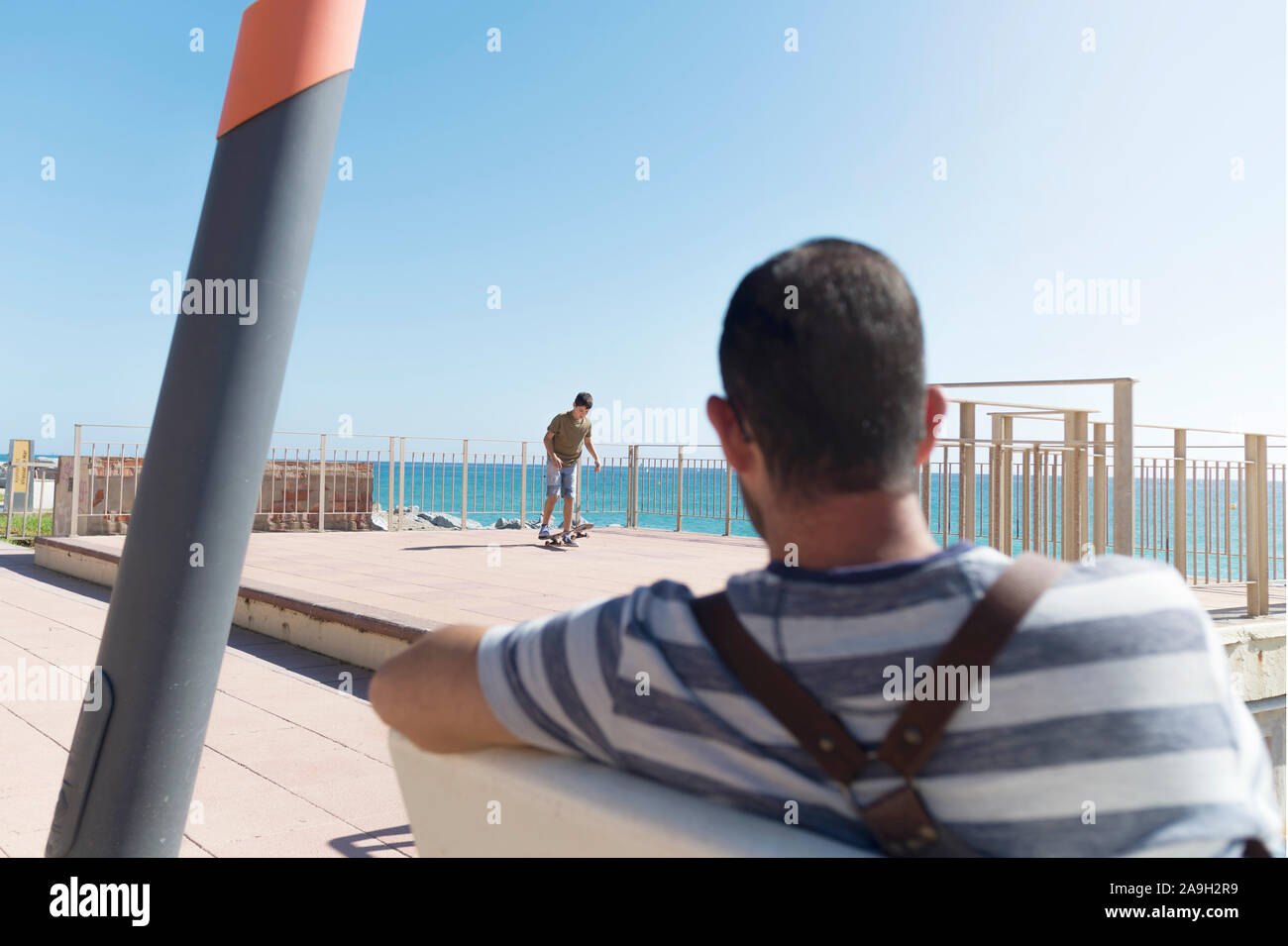 1 person man standing promenade hi-res stock photography and images - Alamy