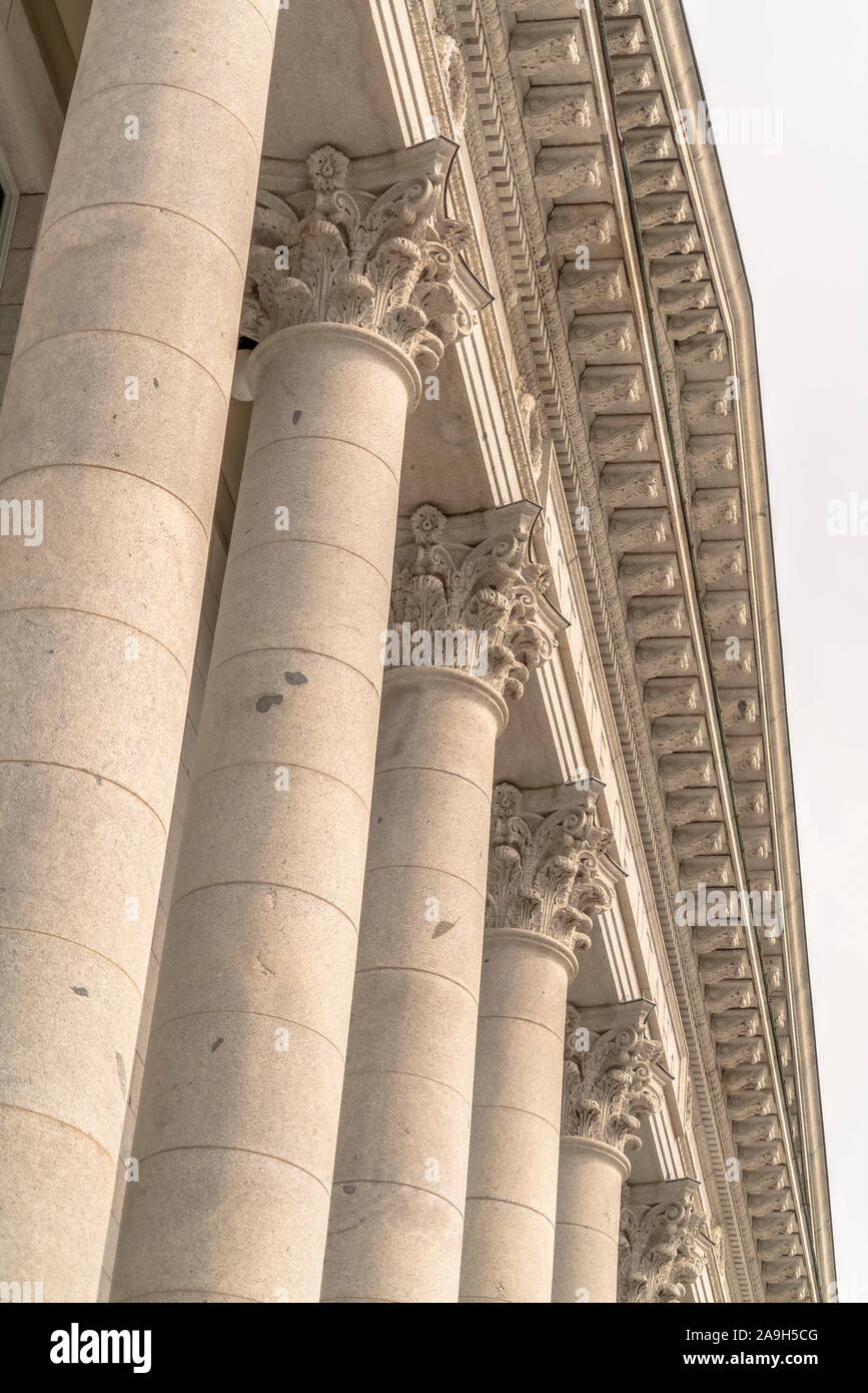 Beautiful Corinthian style stone columns of the Utah State Capitol ...