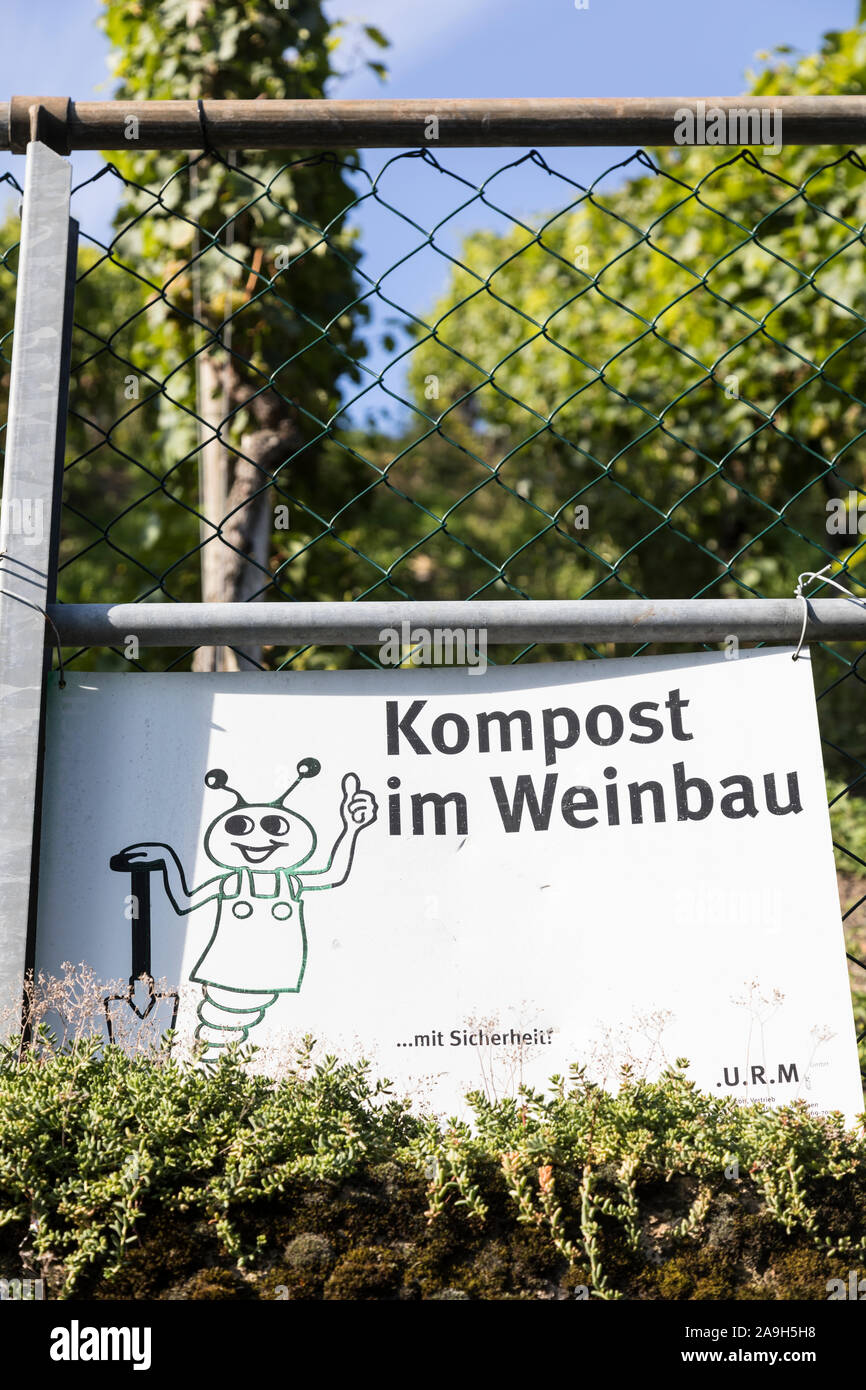 Kompost im Weinbau (compost in viticulture) sign in a vineyard in Piesport on the banks of the river Mosel (Moselle) Stock Photo