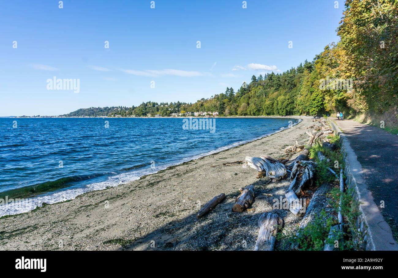 Lincoln Park shoreline promenades photo 1