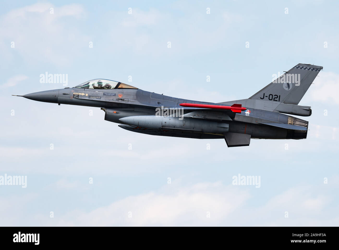 A General Dynamics F-16 Fighting Falcon single-engine supersonic multirole fighter aircraft of the Royal Netherlands Air Force at the Volkel airbase. Stock Photo