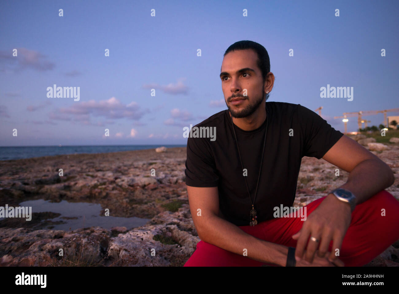 Latin american man men male hi-res stock photography and images - Alamy